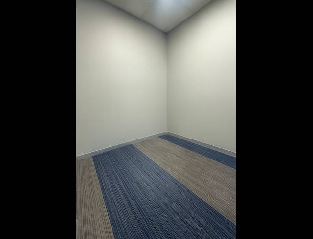 358M² OFFICE TO LET IN LYME PARK